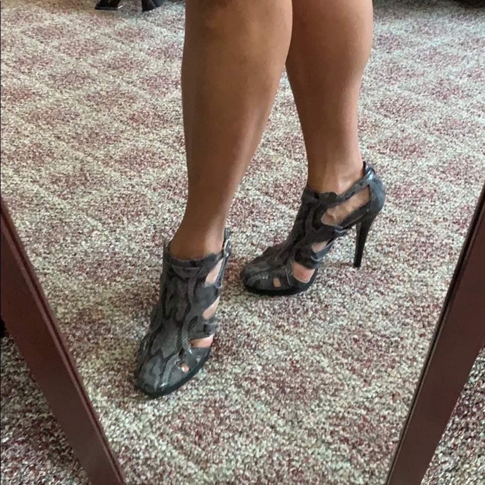 Shoe/bootie - Picture 8 of 9